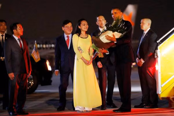 Ông Obama thưởng thức bún chả Hà Nội ảnh 89