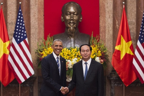 Ông Obama thưởng thức bún chả Hà Nội ảnh 52