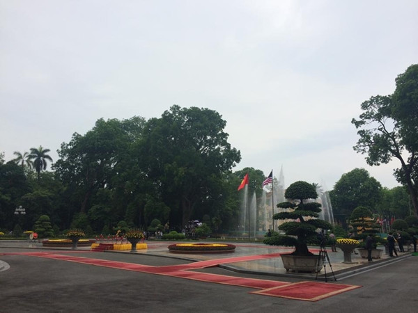 Ông Obama thưởng thức bún chả Hà Nội ảnh 73