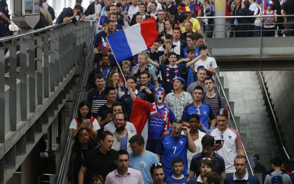 Lễ khai mạc rực rỡ sắc màu của EURO 2016 ảnh 15