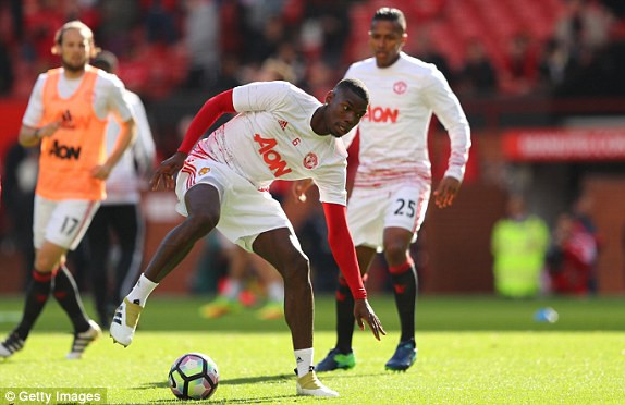 M.U vs Stoke City (1-1): 'Quỷ đỏ' bị níu chân ảnh 7