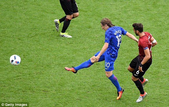 Ba Lan vs Bắc Ireland (1-0): Milik làm nên tất cả ảnh 24