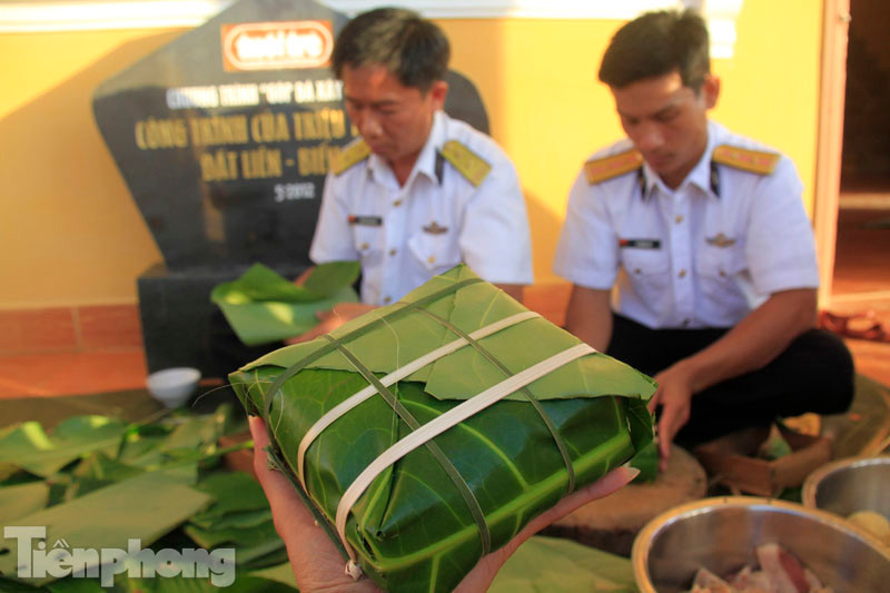 Cả nước tưng bừng đón năm mới Bính Thân 2016 ảnh 59