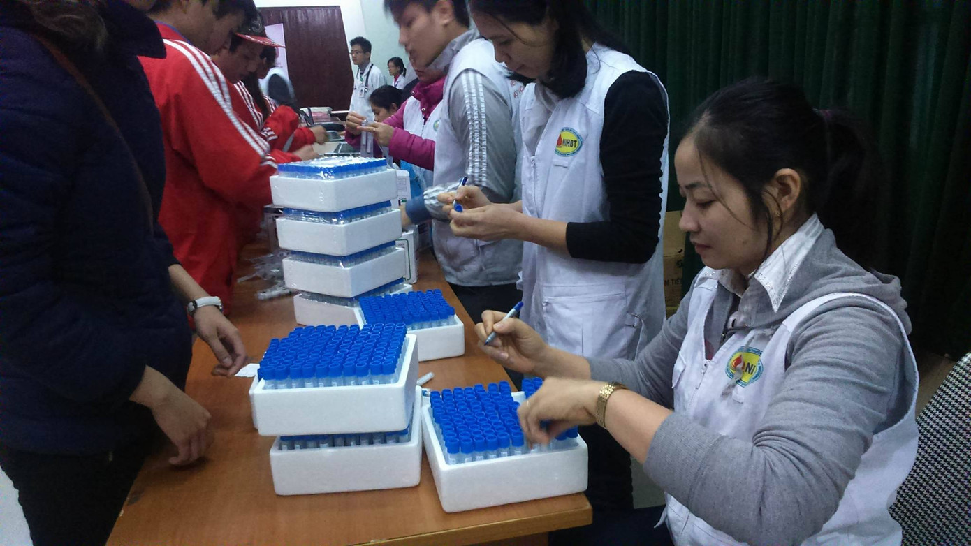 Chủ Nhật Đỏ 2016 đã tiếp nhận 11.763 đơn vị máu ảnh 99