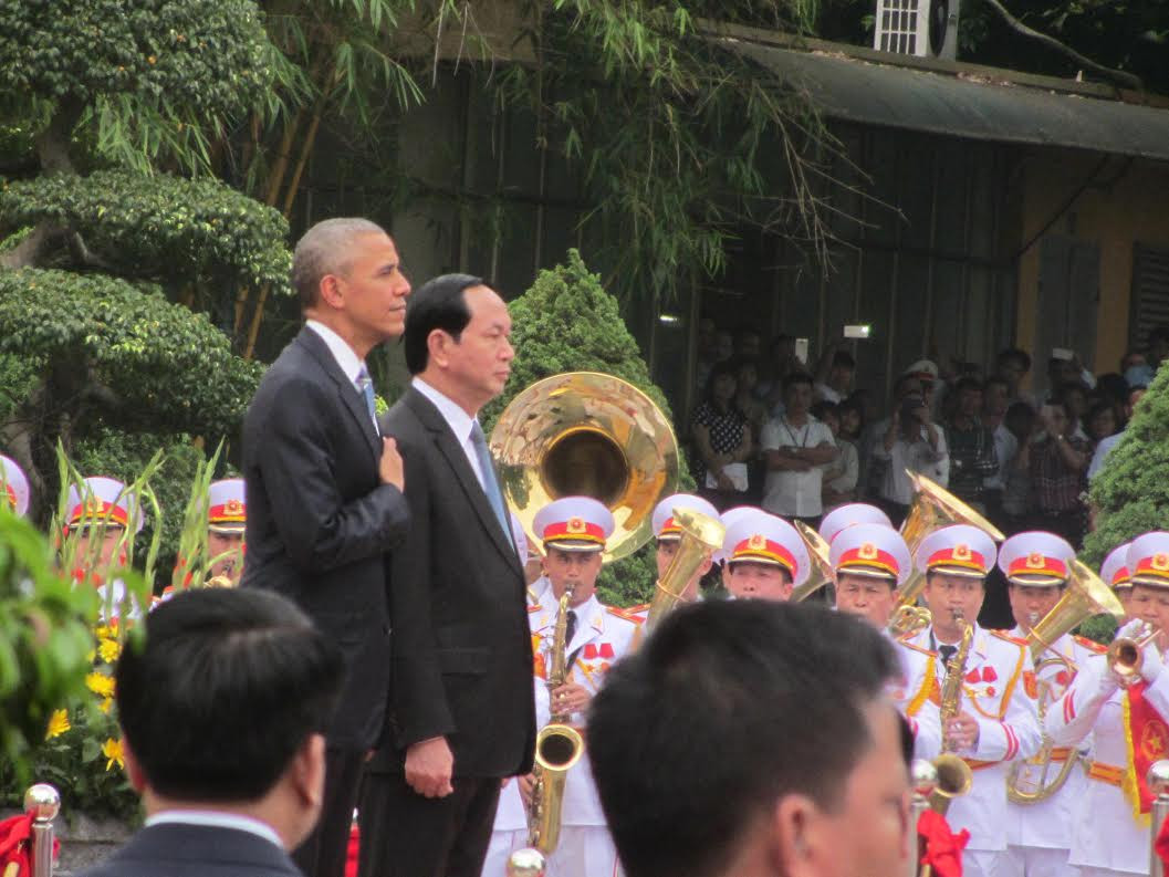 Ông Obama thưởng thức bún chả Hà Nội ảnh 58