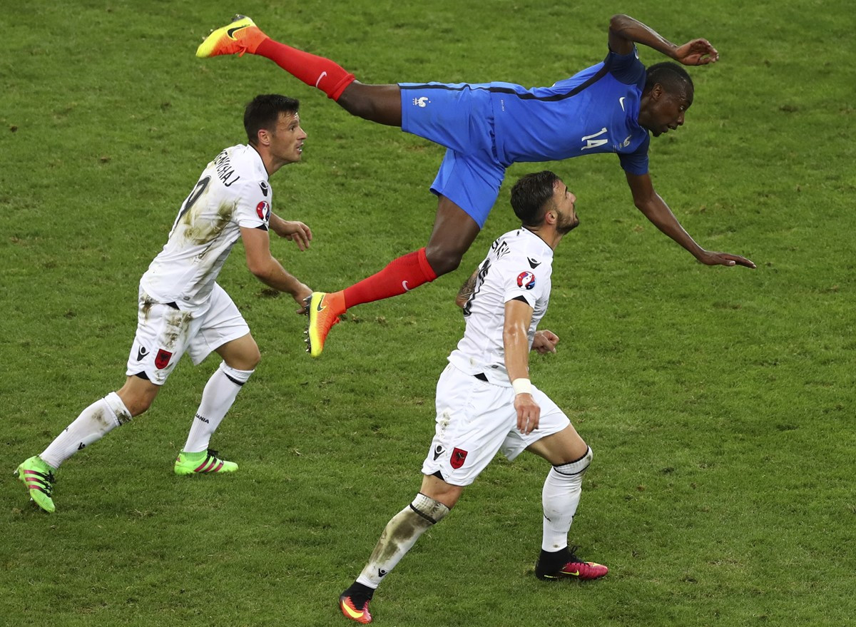 Pháp vs Albania (2-0): Lấy vé sớm từ chiến thắng muộn ảnh 5