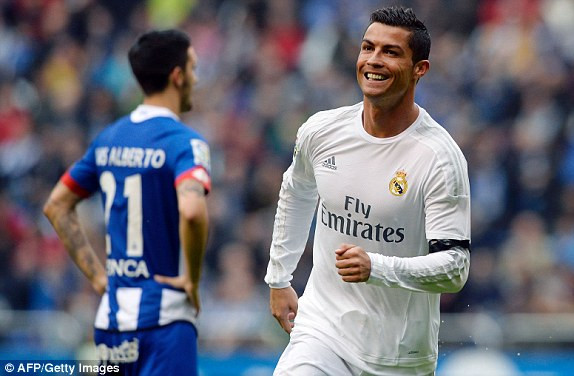 Luis Suarez lập hat-trick, Barca vô địch La Liga ảnh 6