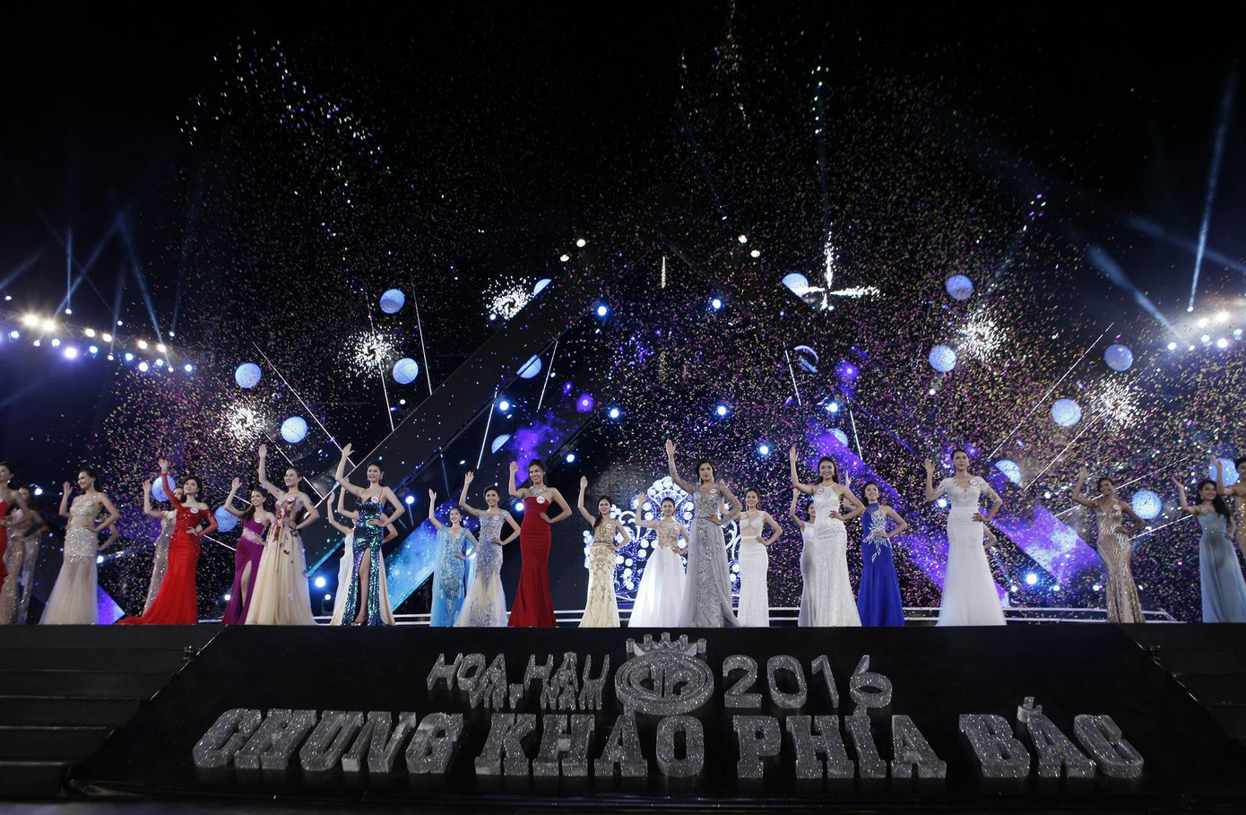 Những nhan sắc lộng lẫy tại chung khảo miền Bắc HHVN 2016 ảnh 2