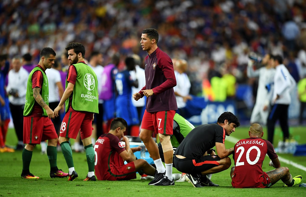 Bồ Đào Nha vô địch EURO nhờ 'bàn thắng vàng' ảnh 34