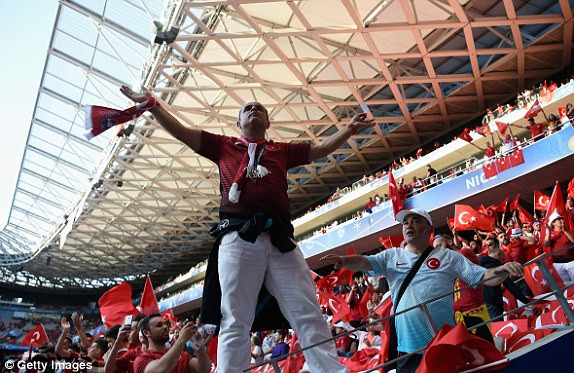 Tây Ban Nha vs Thổ Nhĩ Kỳ (3-0): Đây, 'cuồng phong đỏ' ảnh 3