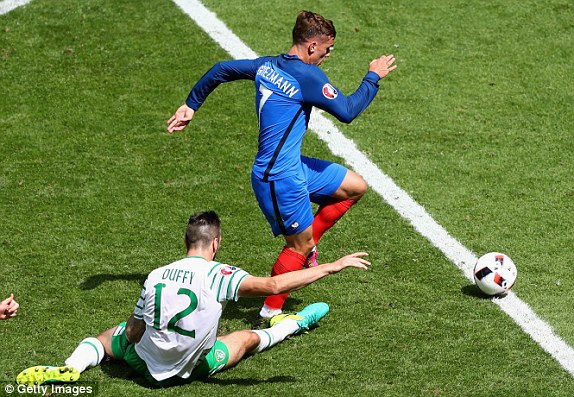 Griezmann lập cú đúp, Pháp ngược dòng thắng CH Ireland ảnh 19