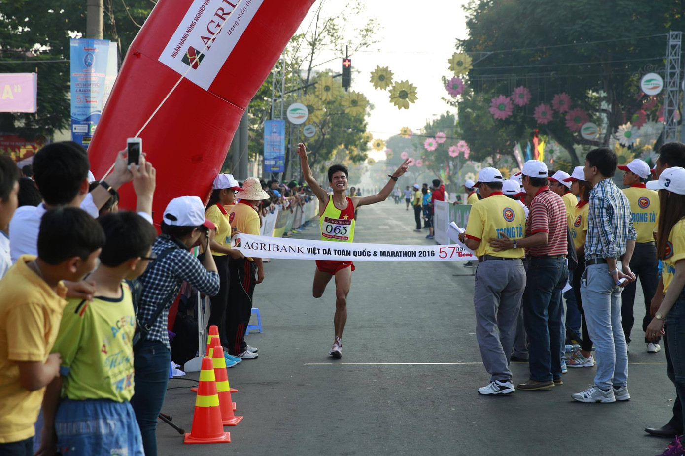 Tưng bừng đua tài Việt dã Tiền Phong ảnh 44