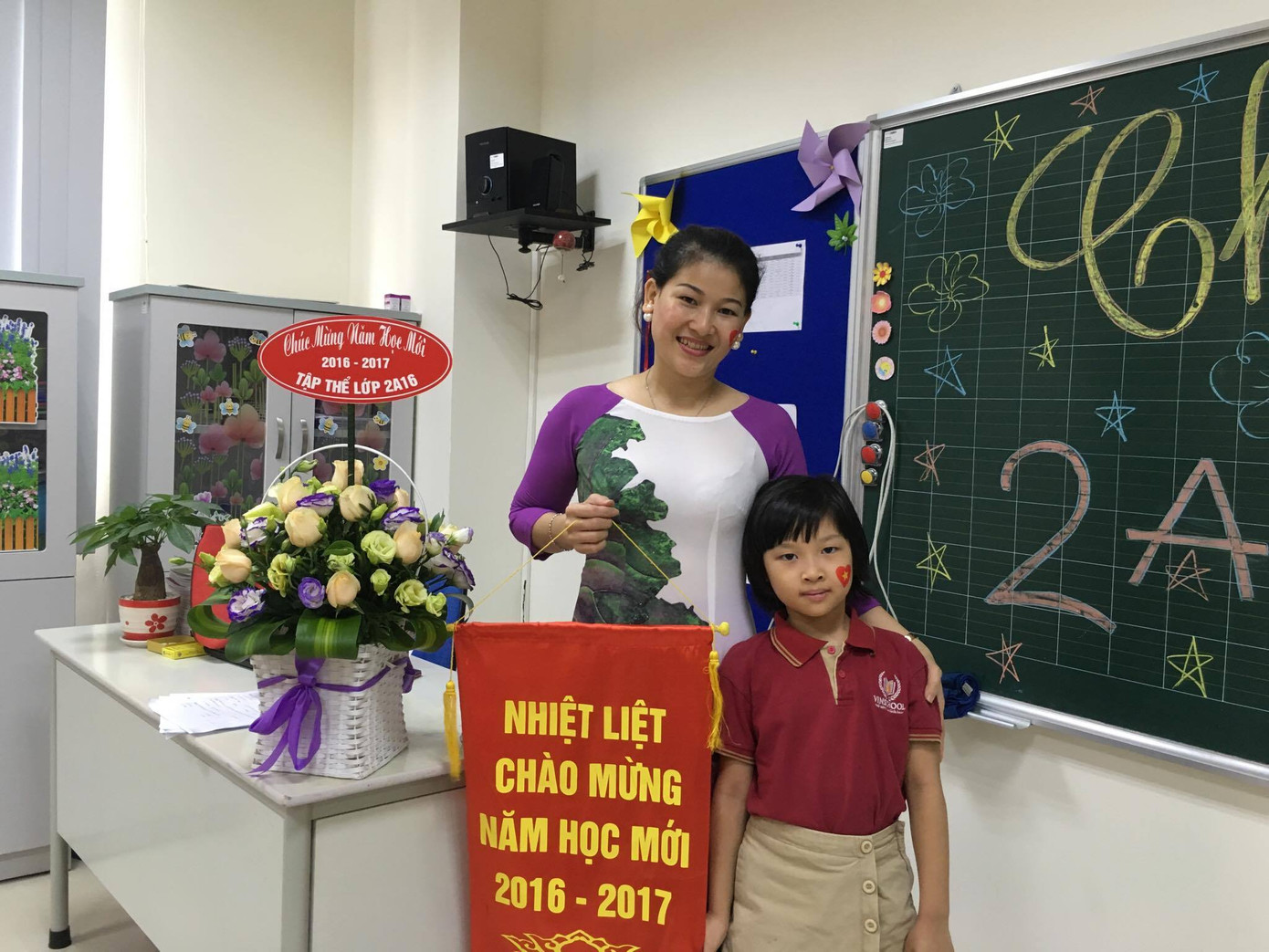 Chủ tịch nước đánh trống khai giảng năm học mới ảnh 36