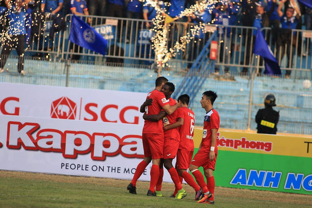 Thắng 'đấu súng', Than Quảng Ninh đoạt Siêu Cup 2016 ảnh 22