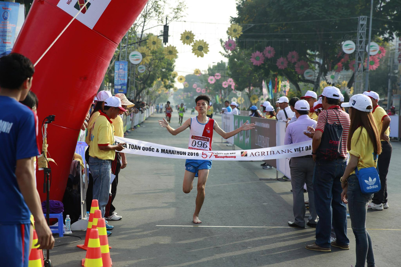 Tưng bừng đua tài Việt dã Tiền Phong ảnh 55