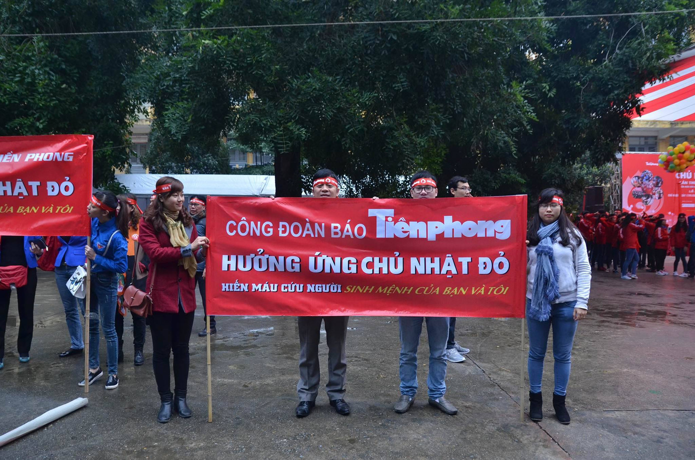 Chủ Nhật Đỏ 2016 đã tiếp nhận 11.763 đơn vị máu ảnh 96