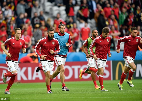 Xứ Wales nối dài kỳ tích, Bale hẹn Ronaldo ở bán kết ảnh 6