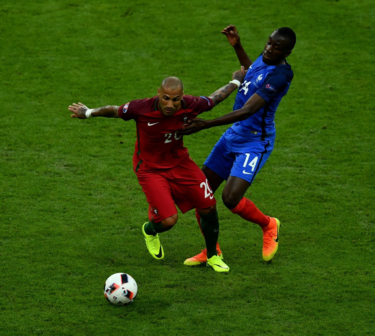 Bồ Đào Nha vô địch EURO nhờ 'bàn thắng vàng' ảnh 27