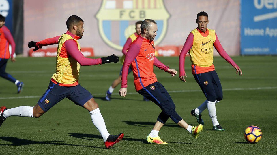 Barcelona vs Real (1-1): Cứu tinh Sergio Ramos ảnh 1