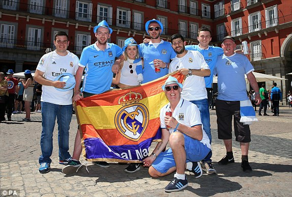 Bàn đá phản đưa Real Madrid vào chung kết ảnh 2