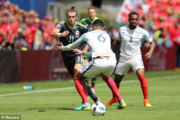 Anh vs Wales (2-1): Những người hùng từ băng ghế dự bị ảnh 13