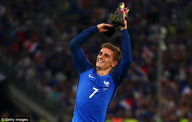 Bồ Đào Nha vô địch EURO nhờ 'bàn thắng vàng' ảnh 3