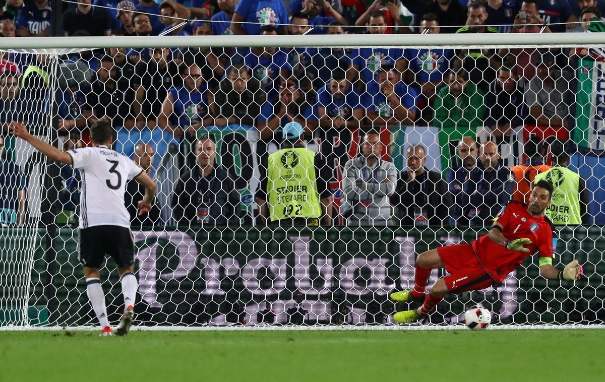 Hạ Italia ở loạt 'đấu súng', Đức lấy vé vào bán kết ảnh 49