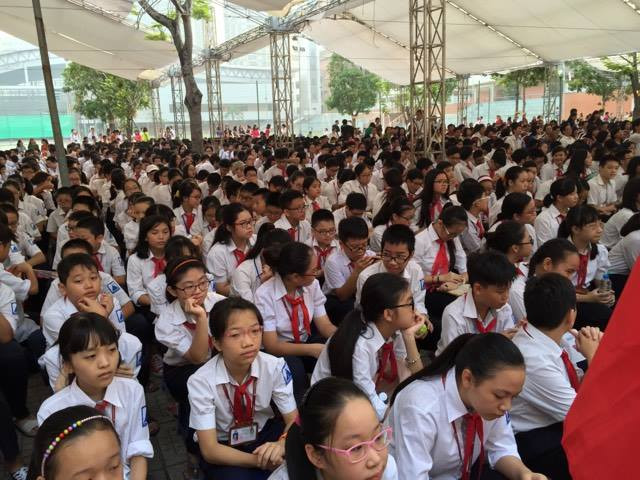 Chủ tịch nước đánh trống khai giảng năm học mới ảnh 39