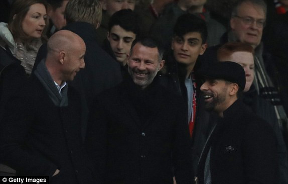 M.U vs Tottenham (1-0): 'Người hùng' Mkhitaryan ảnh 8