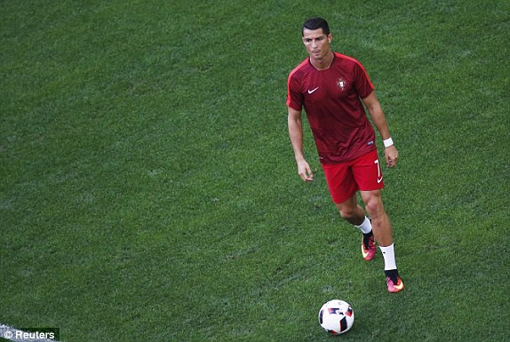 Bồ Đào Nha vào bán kết sau loạt 'đấu súng' nghẹt thở ảnh 7