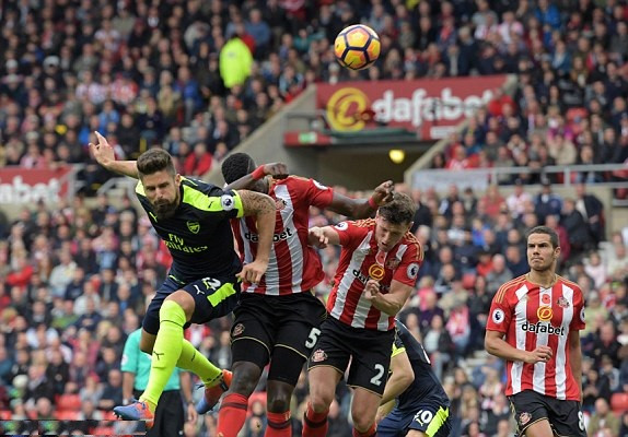 Phung phí cơ hội, M.U bị Burnley chia điểm ảnh 7