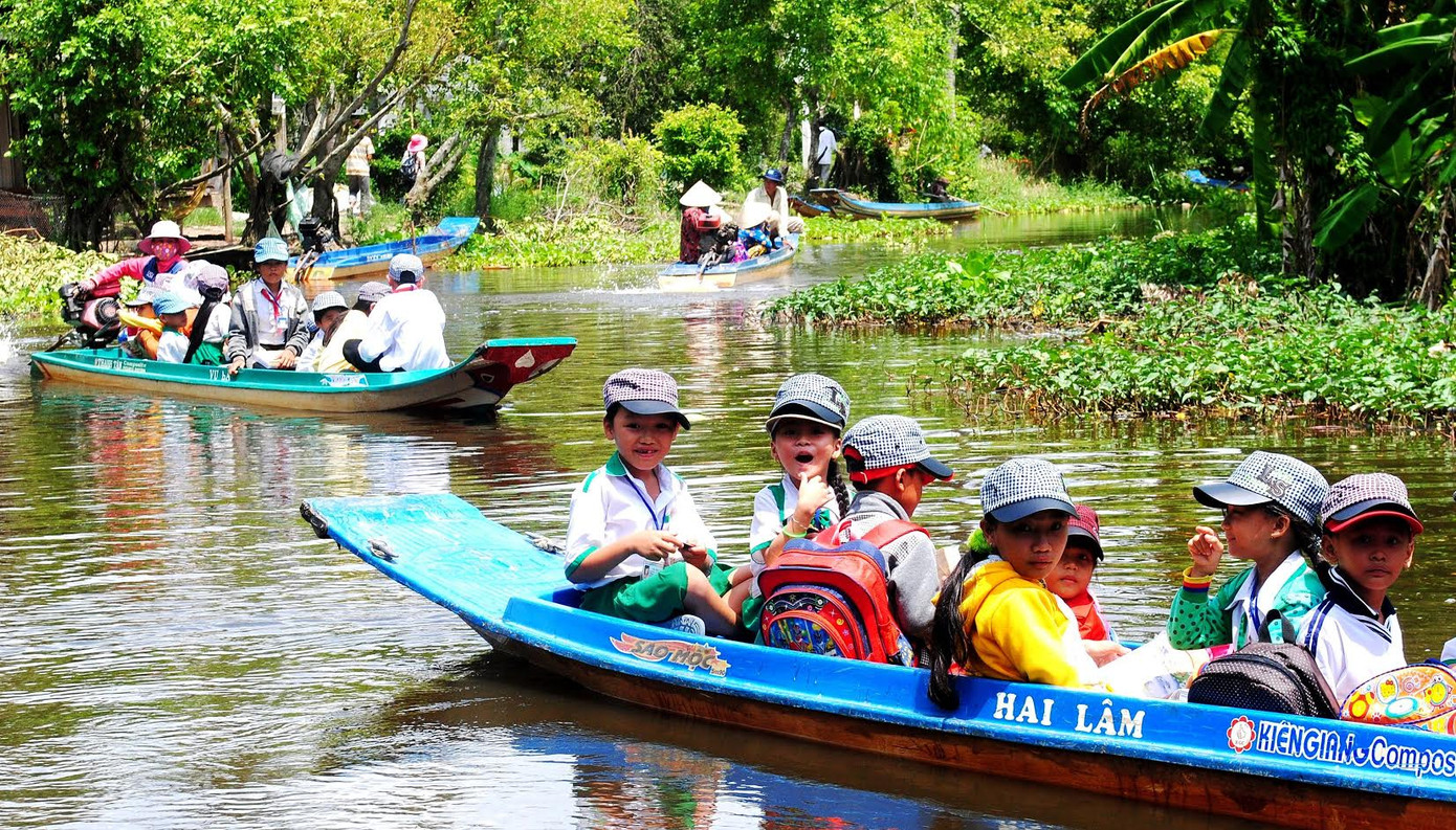 Chủ tịch nước đánh trống khai giảng năm học mới ảnh 13