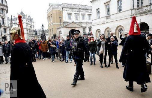 Thế giới tưng bừng chào đón năm 2017 ảnh 32