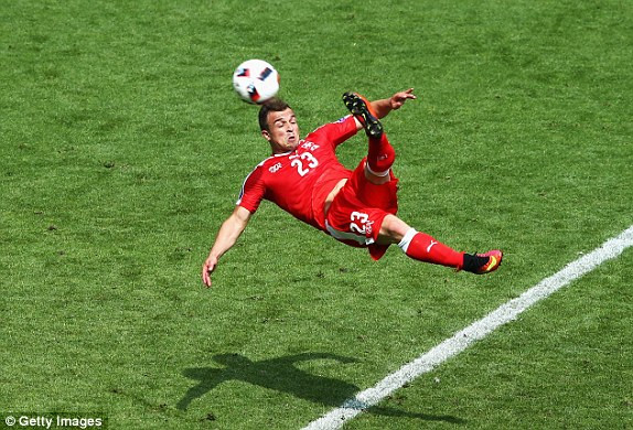 Hạ Thụy Sĩ ở loạt 'đấu súng', Ba Lan lần đầu vào tứ kết ảnh 24