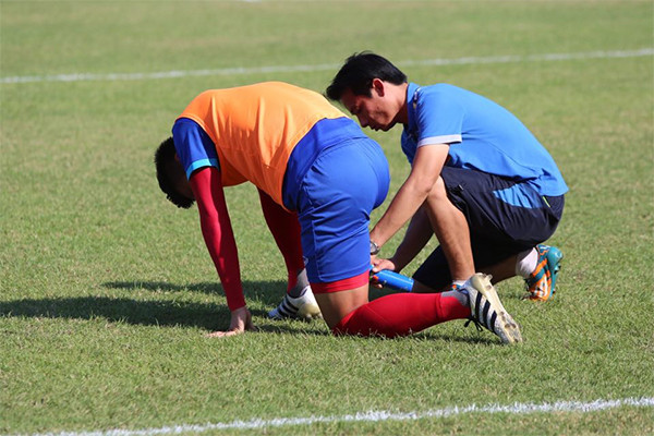 Trọng Hoàng 'nổ súng', tuyển Việt Nam hạ Malaysia ảnh 10