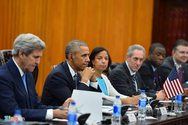 Ông Obama thưởng thức bún chả Hà Nội ảnh 44