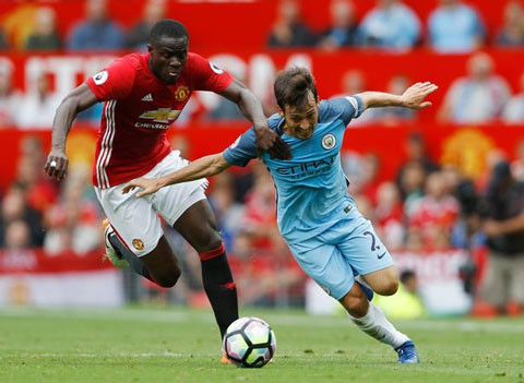 M.U vs Man City (1-2): Quỷ đỏ nếm trái đắng ảnh 20