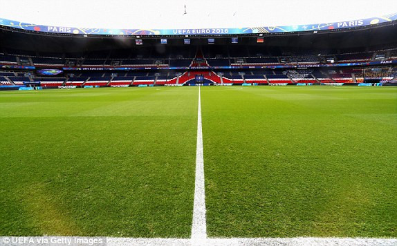 Gomez lập công, Đức giữ vững ngôi đầu ảnh 2