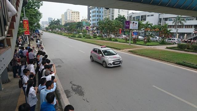 Ông Obama thưởng thức bún chả Hà Nội ảnh 76