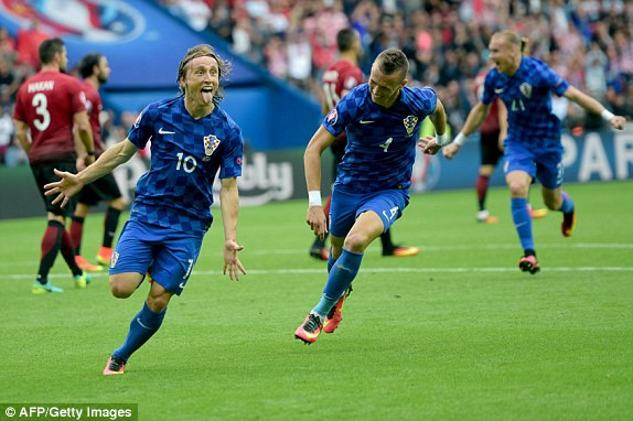 Ba Lan vs Bắc Ireland (1-0): Milik làm nên tất cả ảnh 25