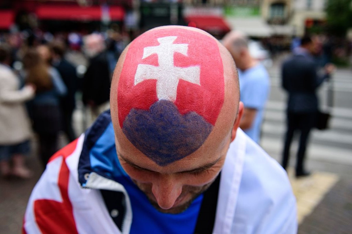 Nga vs Slovakia (1-2): 'Gấu Nga' ngã kềnh ảnh 9