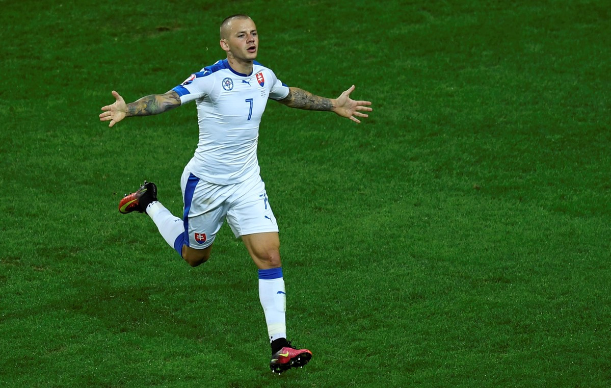 Nga vs Slovakia (1-2): 'Gấu Nga' ngã kềnh ảnh 18