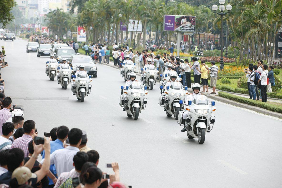 Ông Obama thưởng thức bún chả Hà Nội ảnh 60