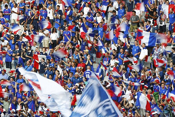 Bồ Đào Nha vô địch EURO nhờ 'bàn thắng vàng' ảnh 7