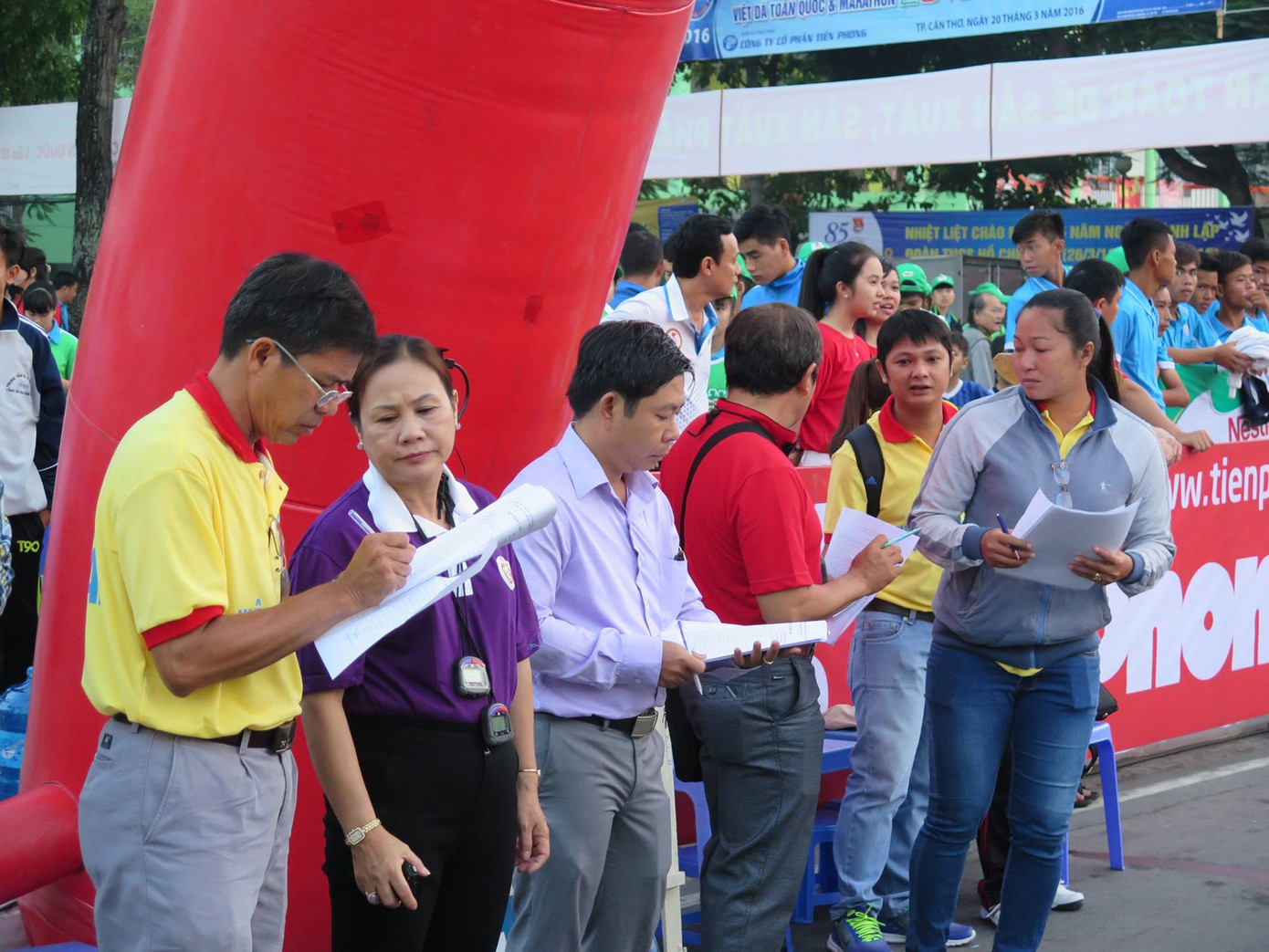 Tưng bừng đua tài Việt dã Tiền Phong ảnh 37
