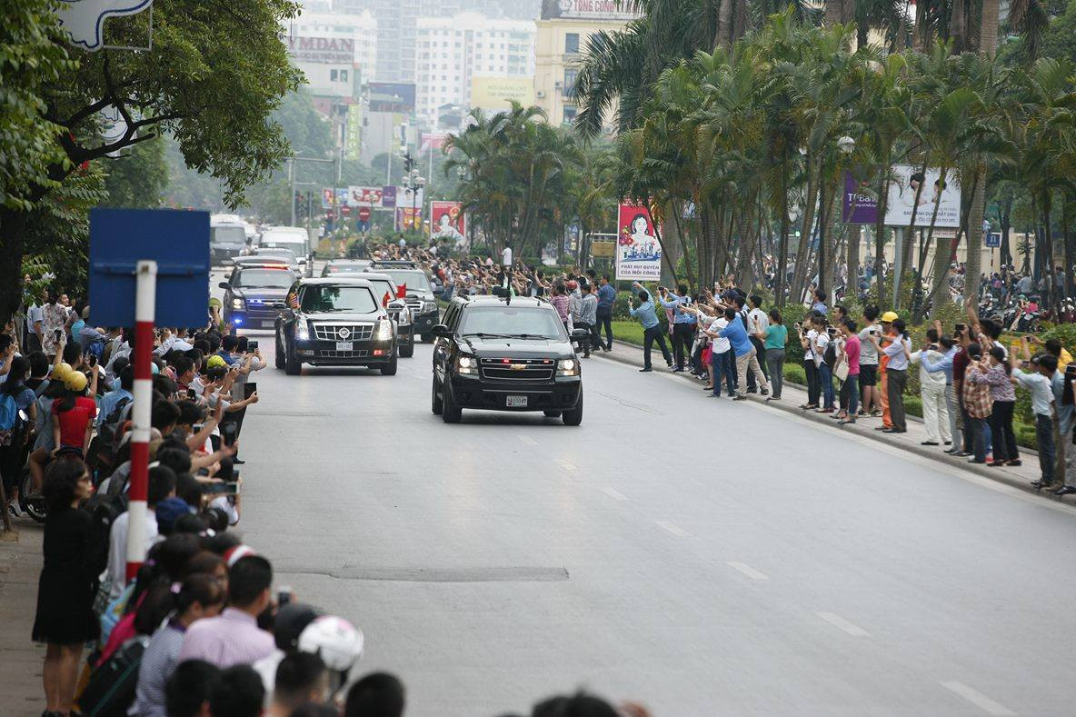 Ông Obama thưởng thức bún chả Hà Nội ảnh 61