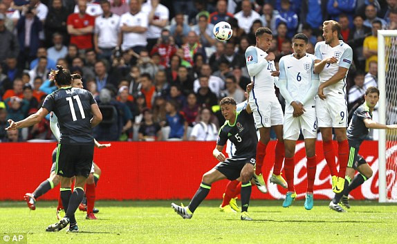 Anh vs Wales (2-1): Những người hùng từ băng ghế dự bị ảnh 15