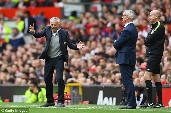 Pogba lần đầu 'nổ súng', M.U vùi dập Leicester City ảnh 18