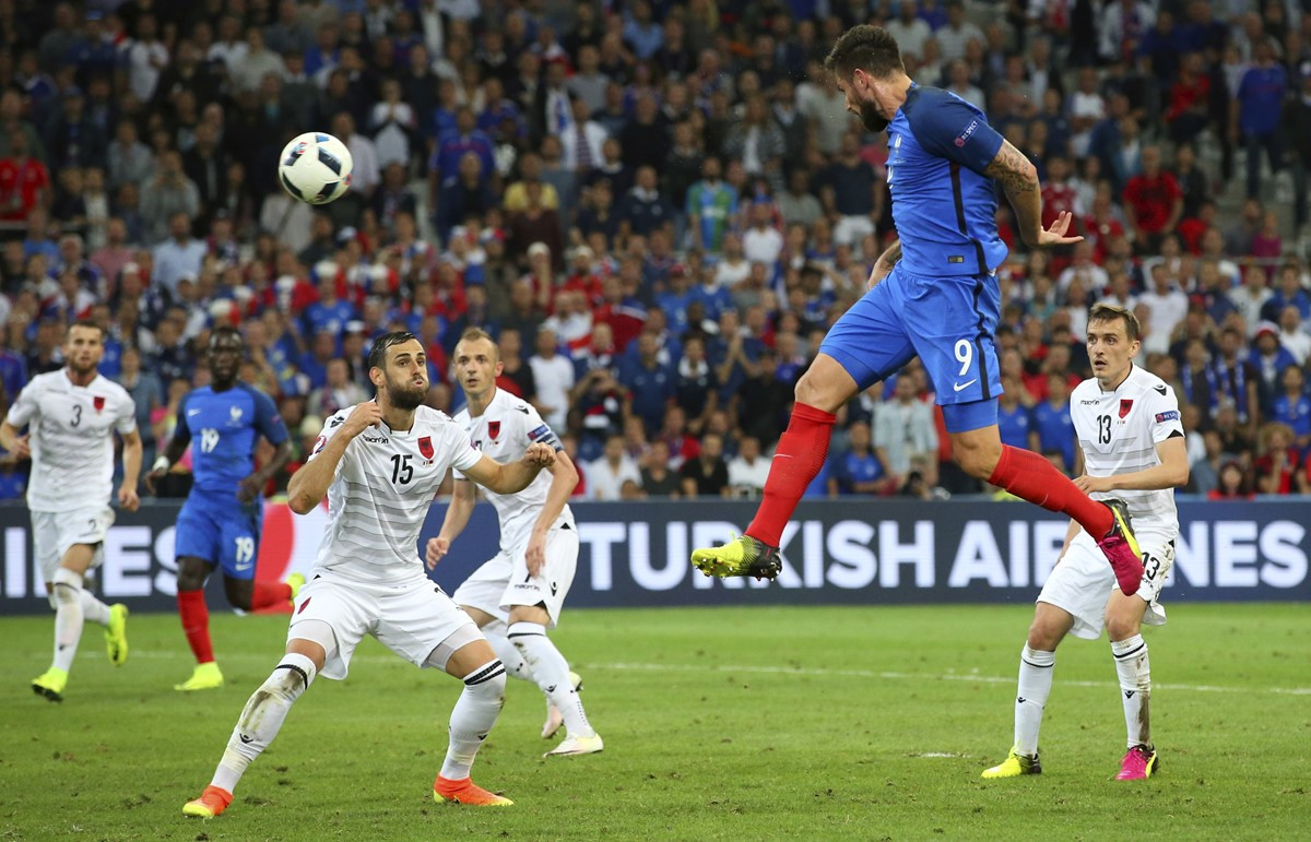 Pháp vs Albania (2-0): Lấy vé sớm từ chiến thắng muộn ảnh 4