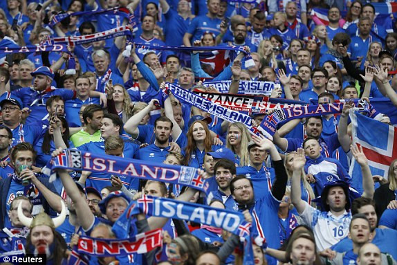 Nhấn chìm Iceland trong 'mưa gôn', Pháp gặp Đức ở bán kết ảnh 4